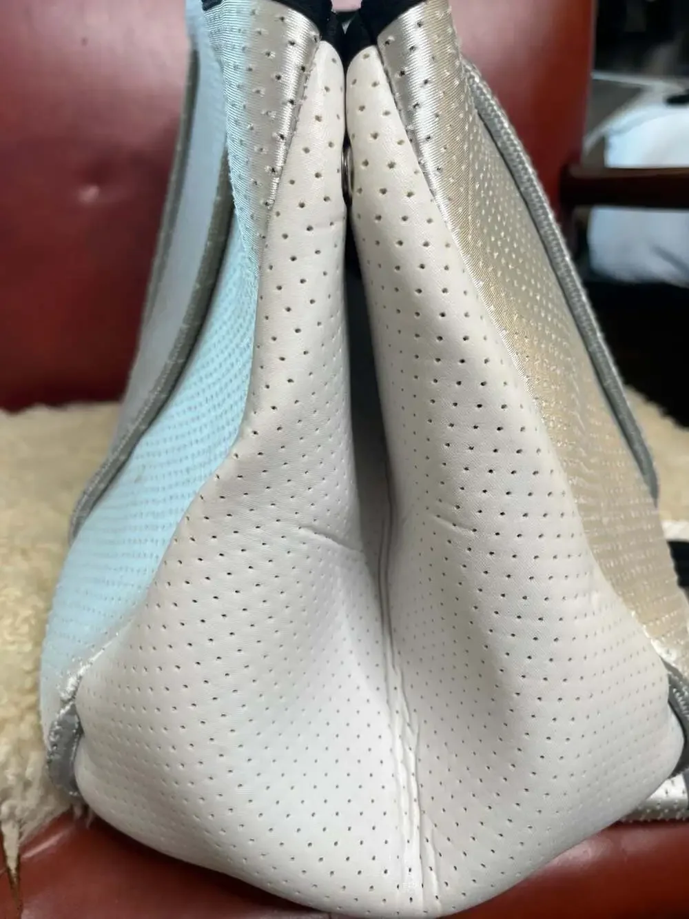 Haute Shore Greyson Shell Neoprene Tote Bag Matching Wristlet Pouch Lightweight